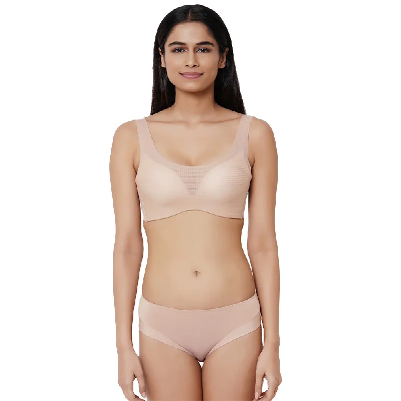 Aura Padded Non-wired 3/4th Cup Everyday Wear Full coverage Bralette - Beige