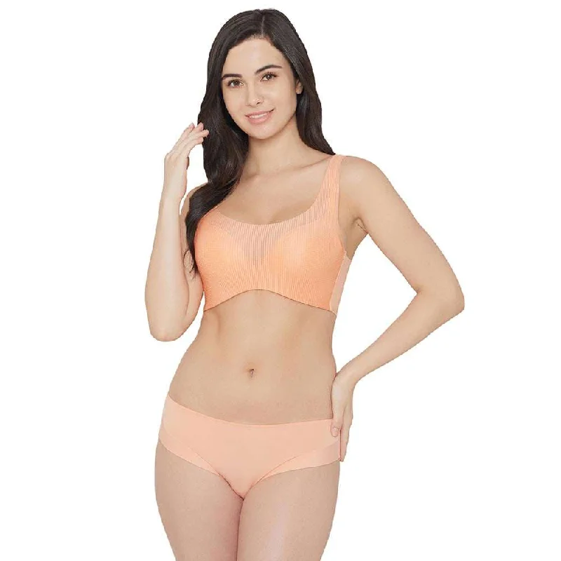 Aura Padded Non-wired 3/4th Cup Everyday Wear Full coverage Bralette - Orange