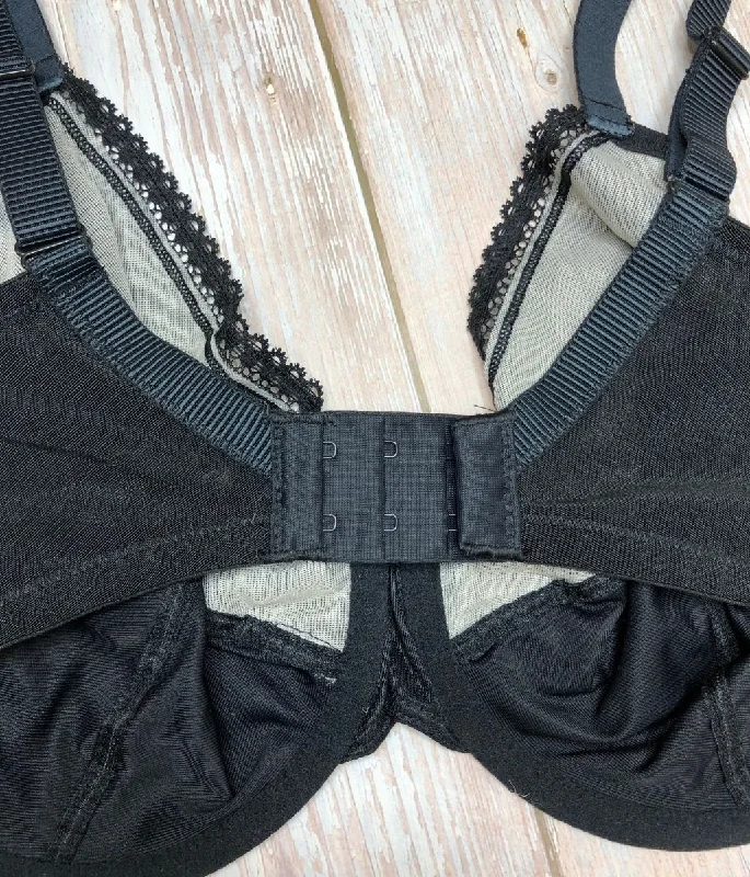 Black Lace Trim Minimiser Bra