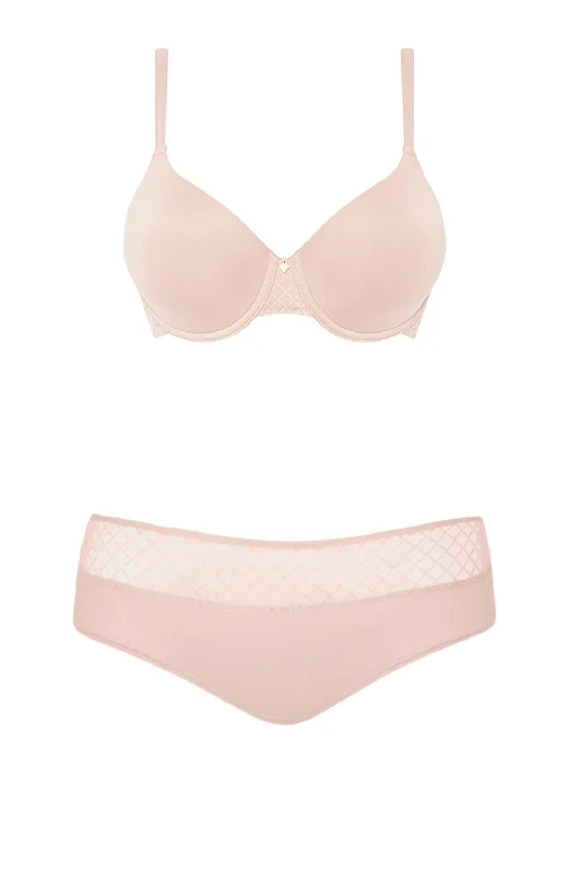 Norah Chic Covering T-Shirt Bra and Shorty Set