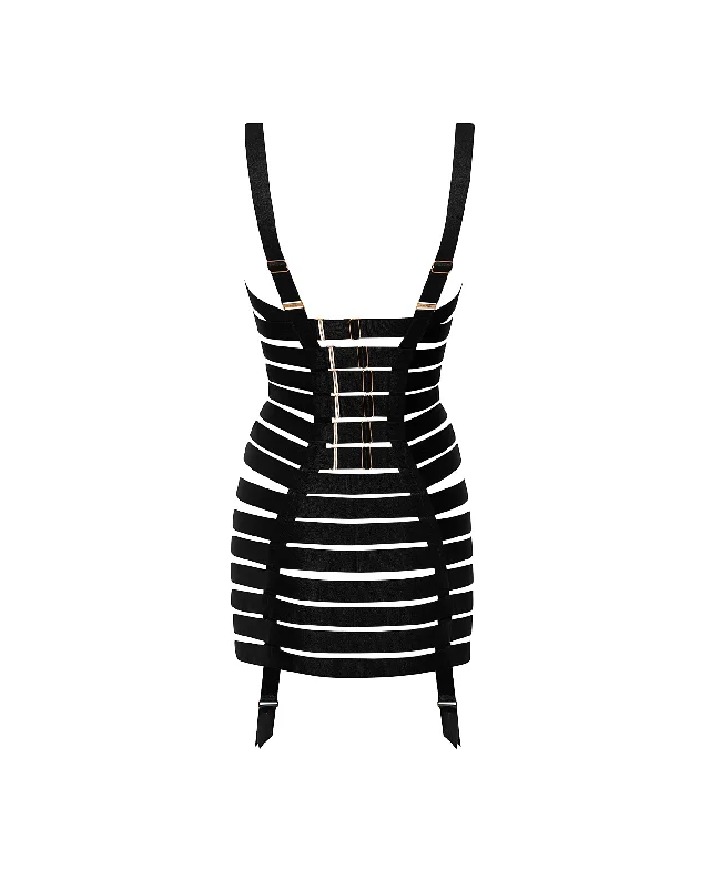 Trinity Longline Wired Basque Black