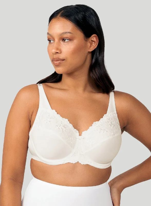 Triumph: Embroidered Minimiser Underwired Bra Vanille