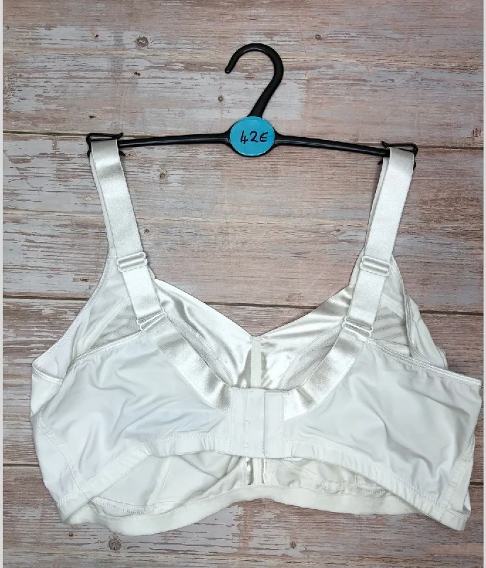 White Total Support Full Cup Bra