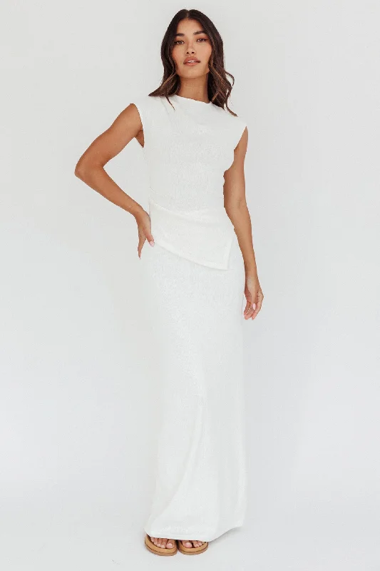 Calculated Ribbed Knit Maxi Skirt White