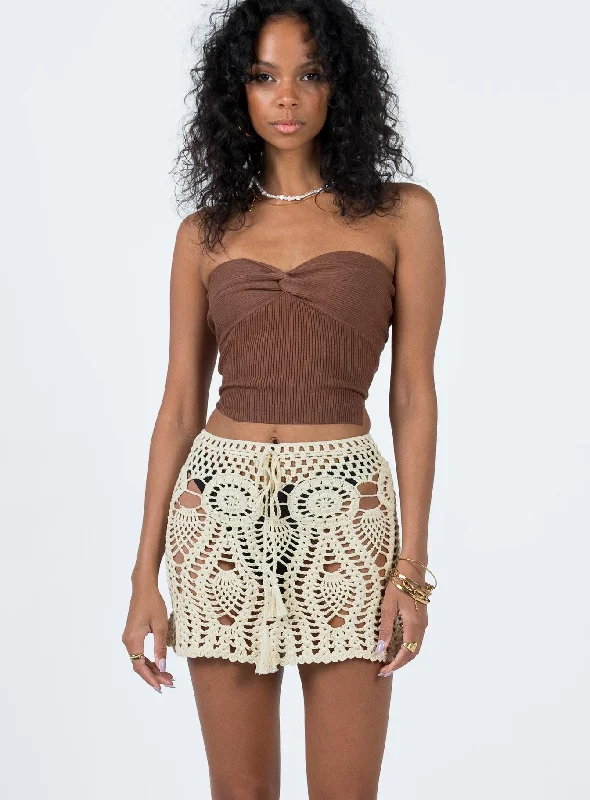 Blooming Crochet Mini Skirt Beige