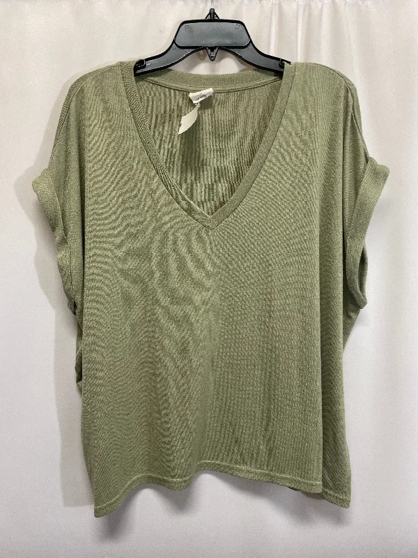 Top Short Sleeve By Clothes Mentor In Green, Size: L